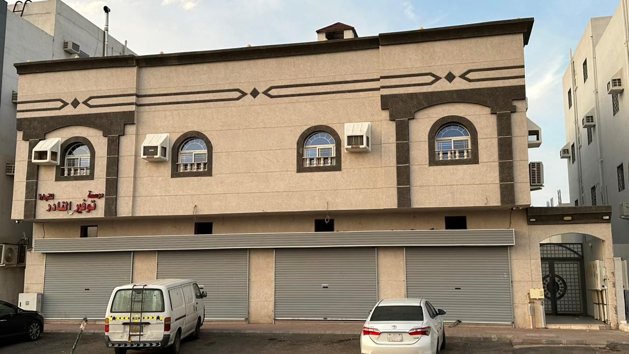 عمارة تجارية سكنية للبيع - حي السلام - صورة العقار 2