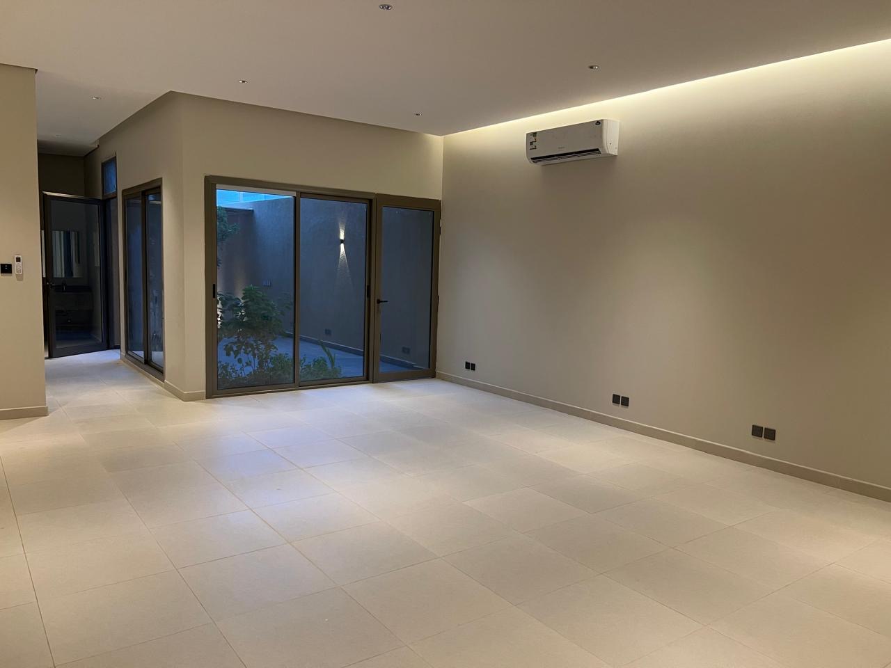 🏡 فيلا دور أرضي مستقل للتنازل – حي العارض – الرياض - صورة العقار 34