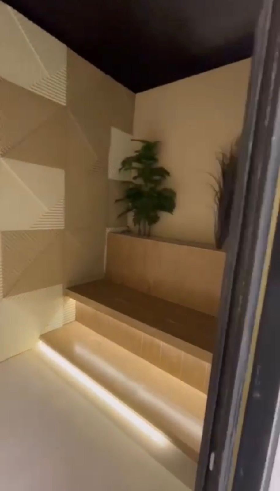 عمارة وشقق للبيع – مخطط المحيسن – حي الأناهي - صورة العقار 21